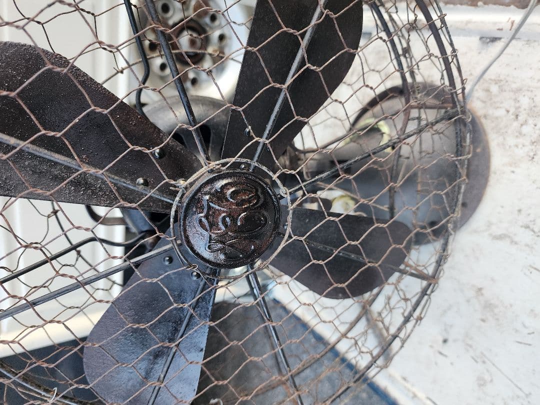 ヴィンテージ　レトロ　扇風機 　昭和風 　クラシック 現状品　ジャンク　東芝？