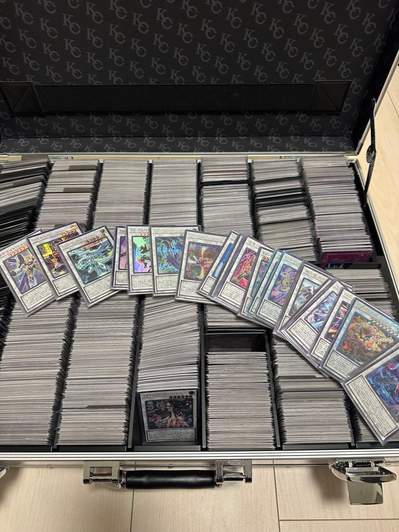 遊戯王引退　レアカード　約16キロ(アタッシュケース込み)