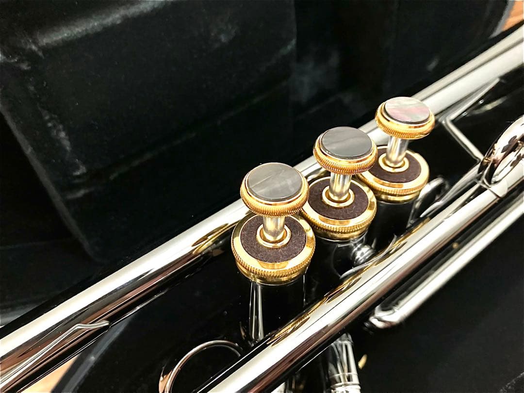 QUEEN BRASS ZORRO トランペット　ブラックニッケル仕上