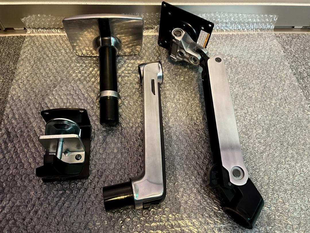 エルゴトロン LX モニターアーム シルバー 34インチ 45-241-026 e1r0039.jpg