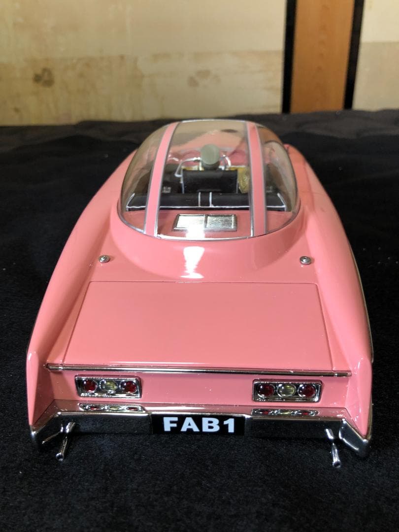 【ジャンク】AMIE 1/18 Lady Penelope's FAB1