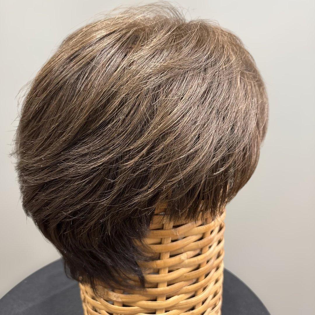 フォンテーヌブラウンショートウィッグ レイヤー仕上げ