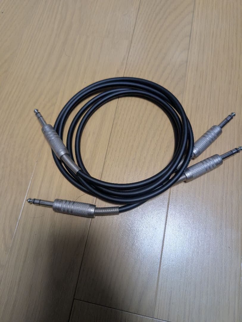 ADAM D3V　美品カナレバランスケーブル付き