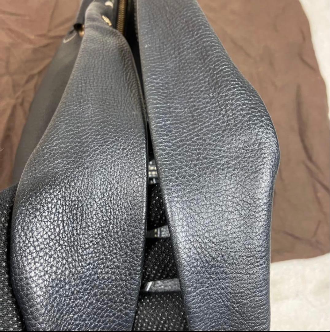 【極美品】セリーヌ ワンショルダー トリオンフ ビタースウィート シボ革 黒