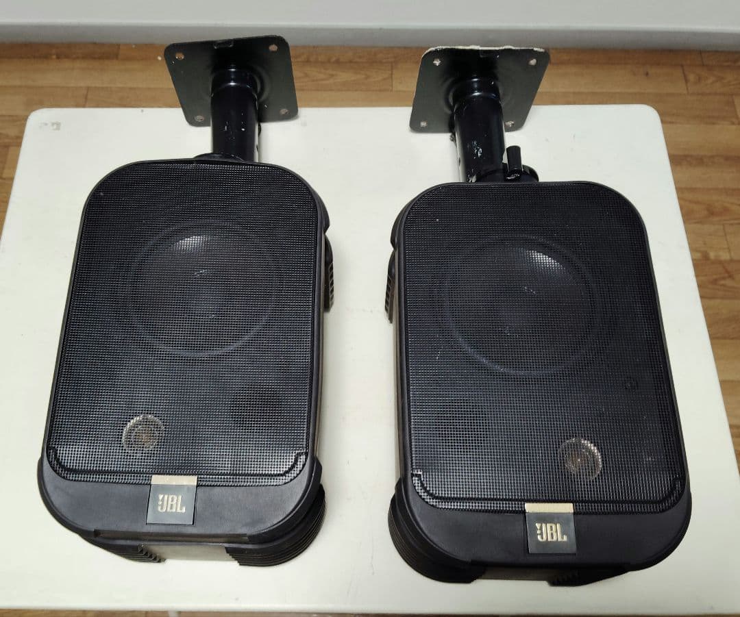 JBL スピーカー 2台セット 吊り金具付き JBL スピーカー 2台セット 吊り金具付き JBL スピーカー 2台セット