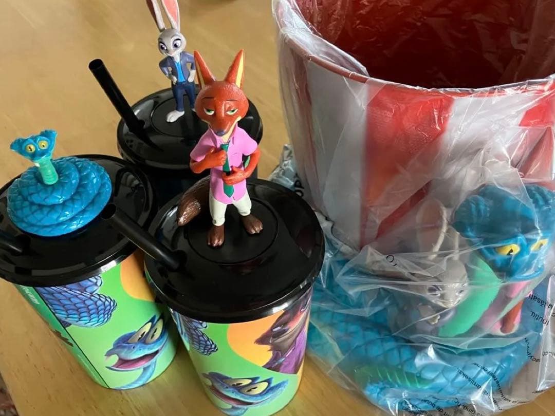 ズートピア2 TOHOシネマズ限定ポップコーンバケット&ドリンクカップ3個