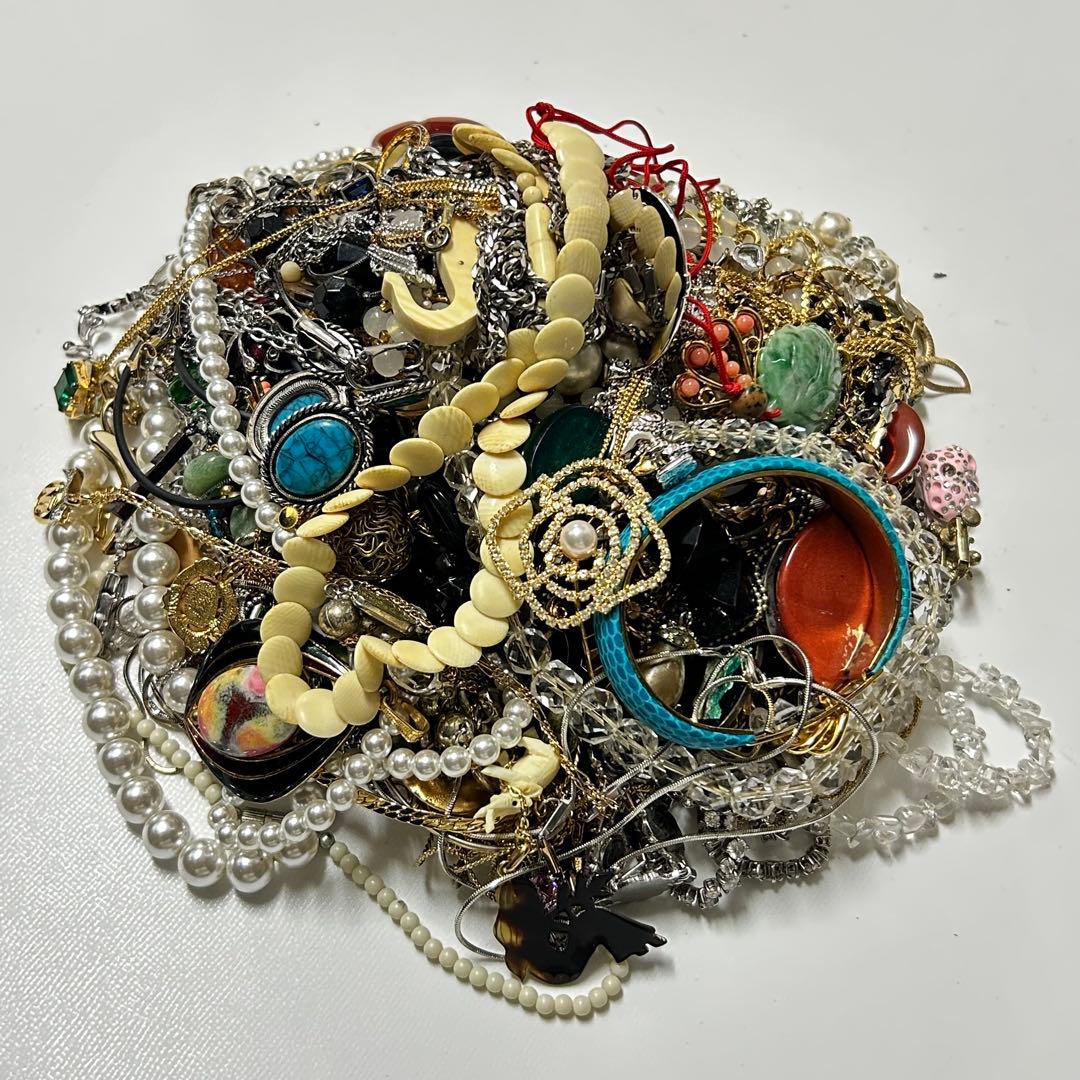 イミテーションまとめ売り　ヴィンテージ　アンティーク　ネックレスレディース【4】