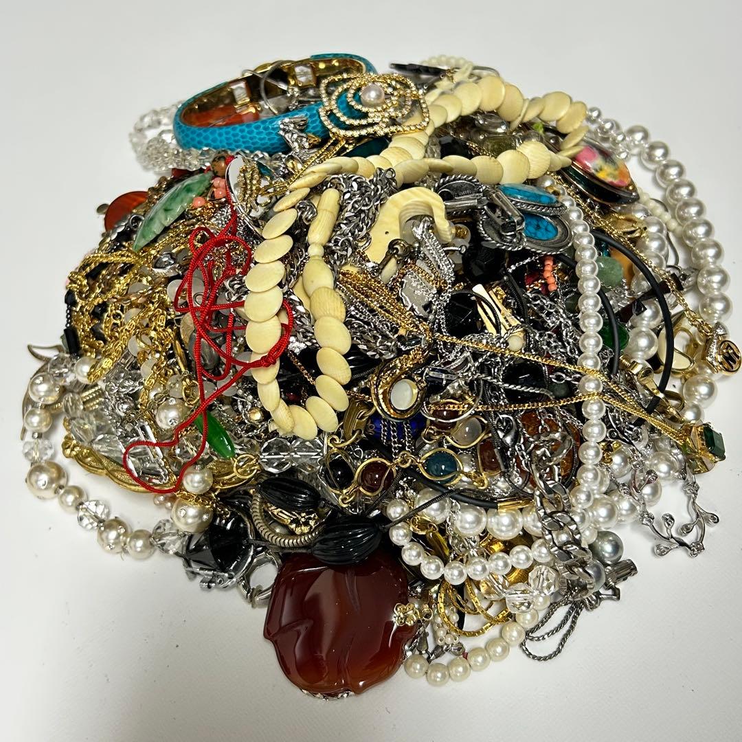 イミテーションまとめ売り　ヴィンテージ　アンティーク　ネックレスレディース【4】