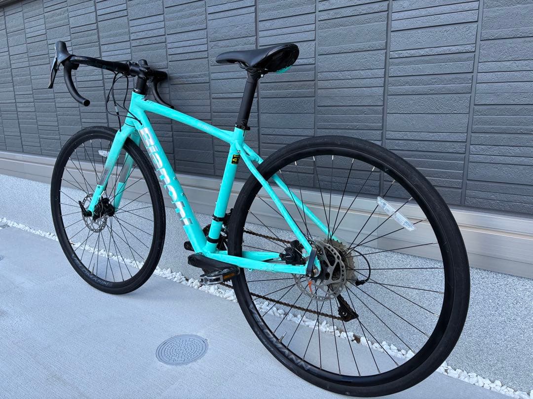 送料込み Bianchi VIA NIRONE 7 DISC SORA 2024