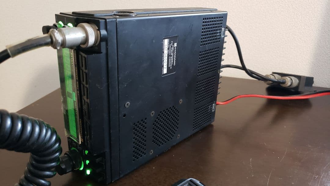 STANDARD C6000 430/1200MHz TWIN BANDER