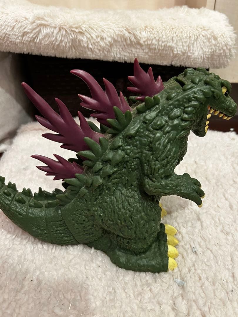 非売品　トヨタカローラ店限定　ゴジラ貯金箱