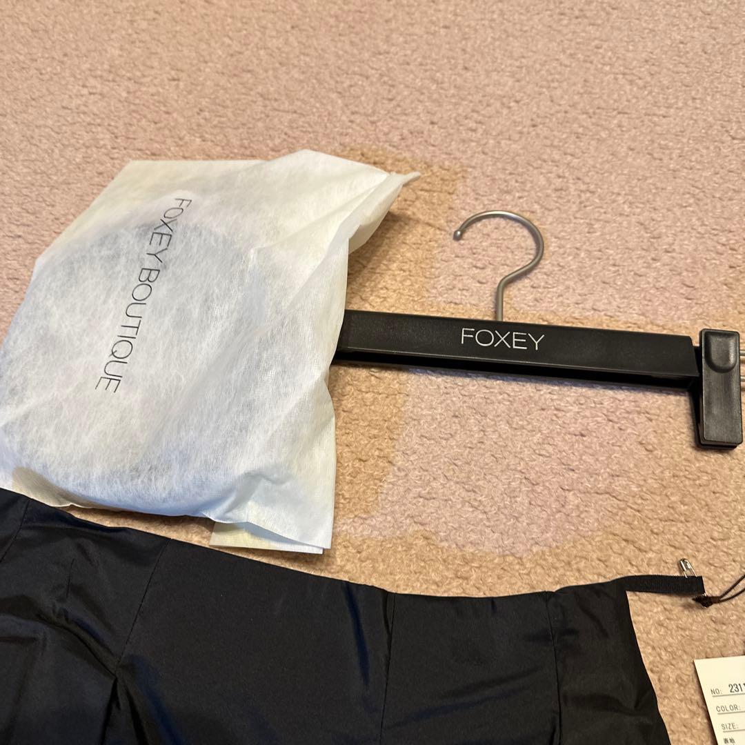 S*a様 FOXEY 38 ベルト付スカート　タグ付き未使用新品
