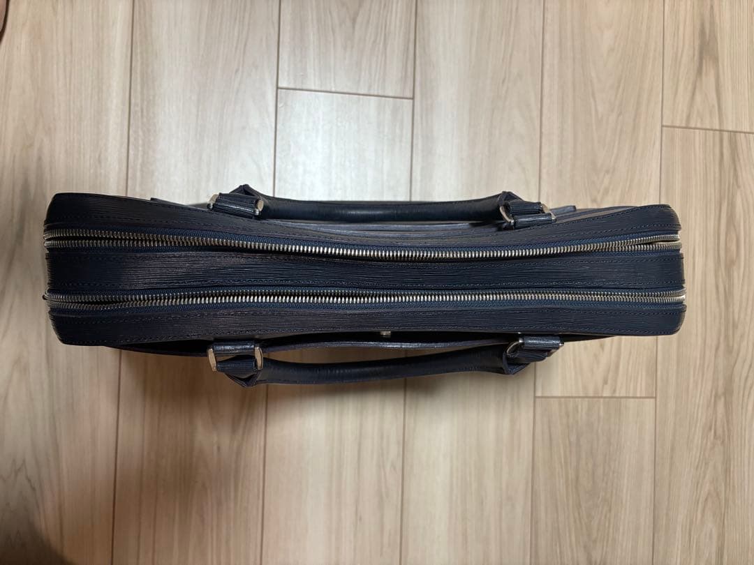 極美品◎ペッレモルビダ　キャピターノ　ブリーフケース　2室　オールレザー　濃紺