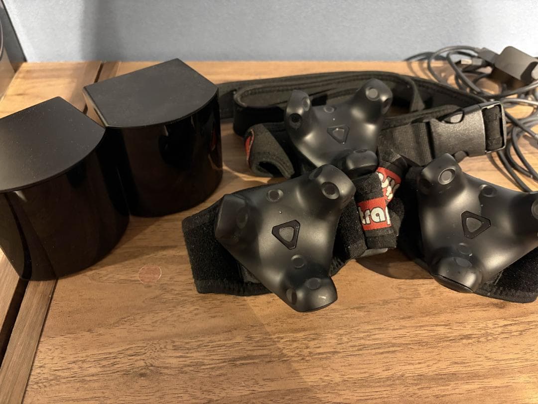 Vive tracker3.0 ベースステーションセット Amazon.com: HTC 3 Pack Vive Tracker (3.0) - with HTC Vive SteamVR