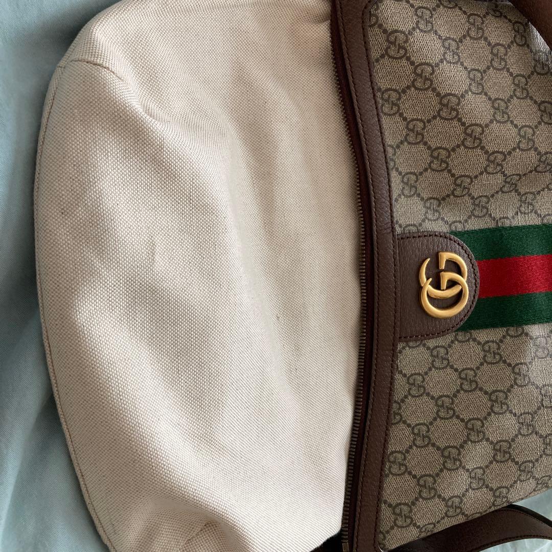Gucci GGモノグラム ショルダーバッグ