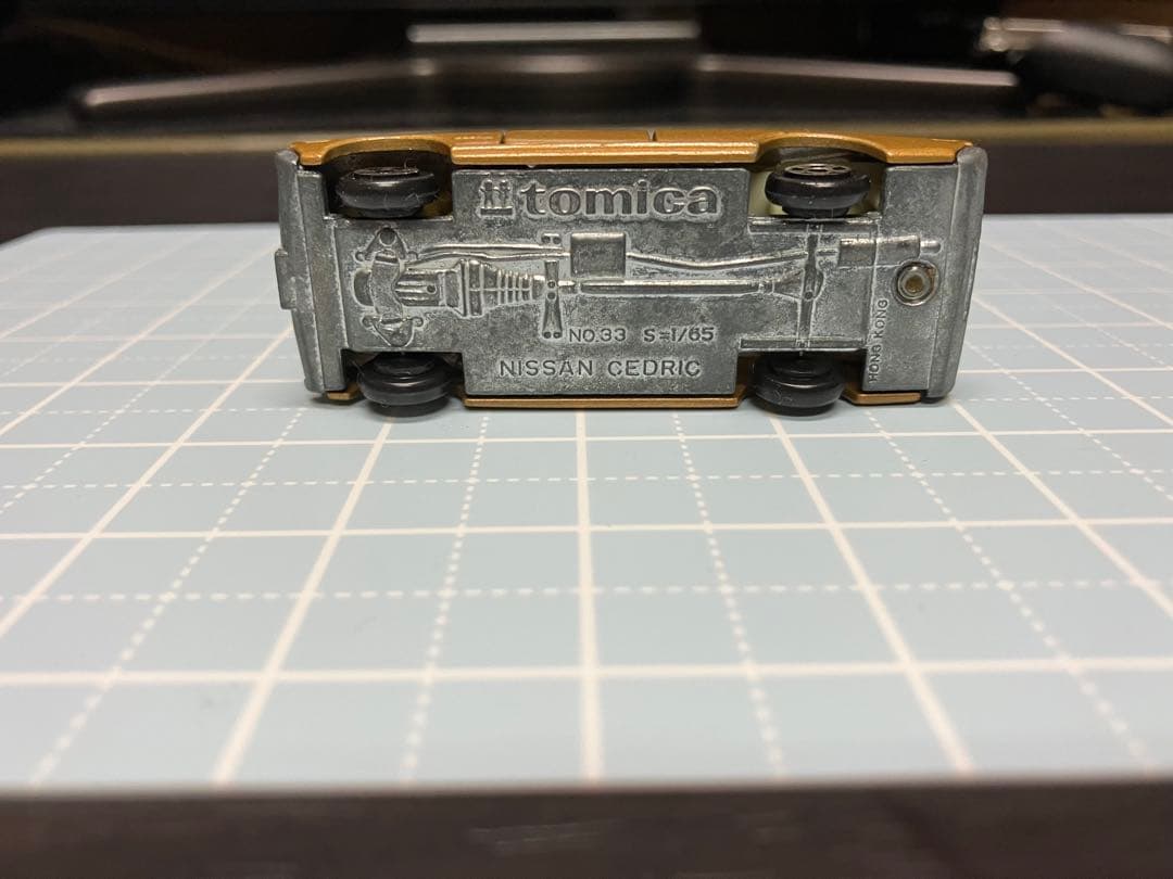 z*t様 トミカ　ニッサン　セドリック　香港製