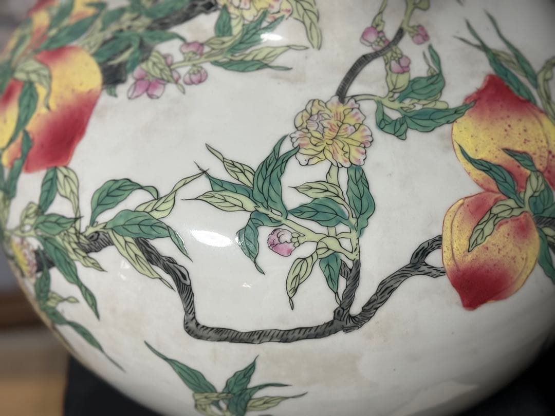 中国　粉彩　桃紋大瓶　大清乾隆年製銘　送料込み251007