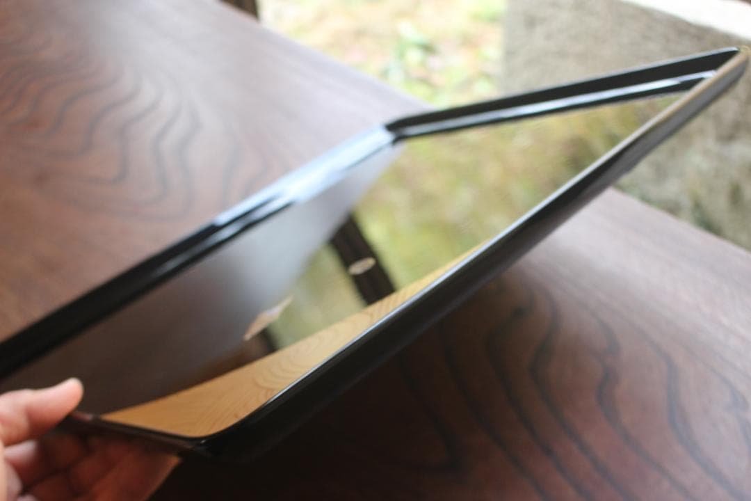 上質黒漆に優美な波貝殻螺鈿巻の映える長方膳（検輪島塗お膳お盆