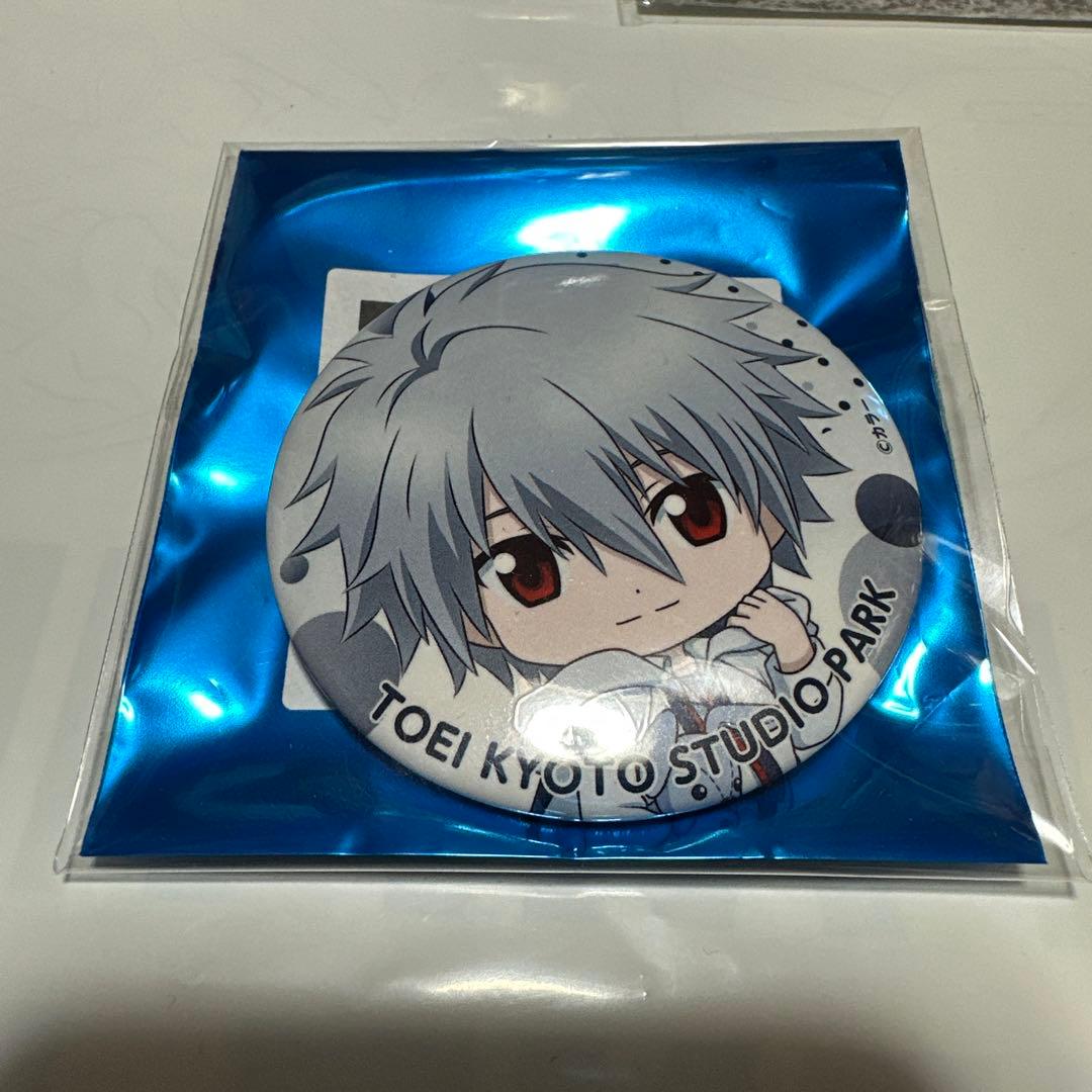 エヴァンゲリオン 渚カヲル 缶バッジアクスタセット - メルカリ