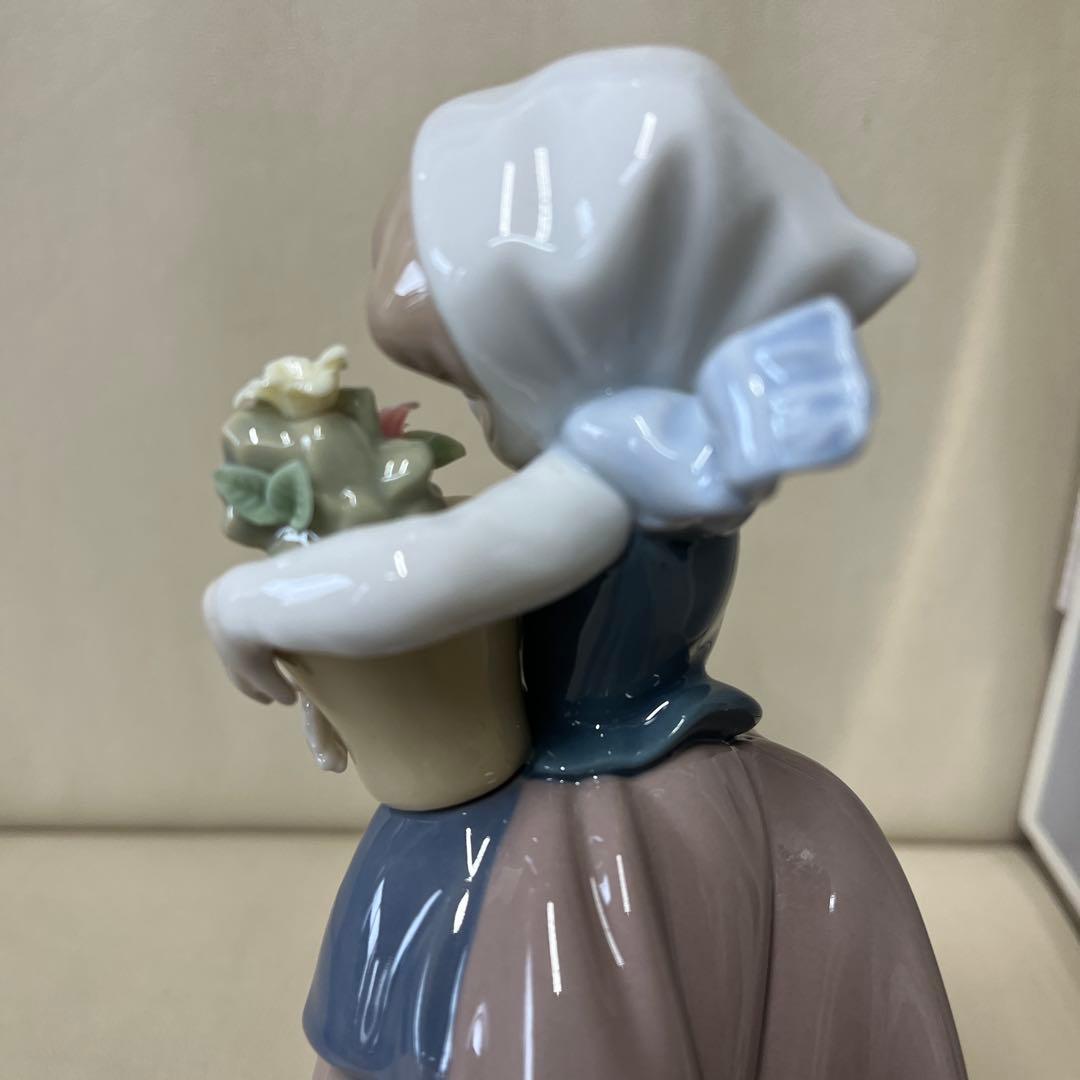 リヤドロ LLADRO磁器人形「Spring is Here(春が来た)」 リヤドロ