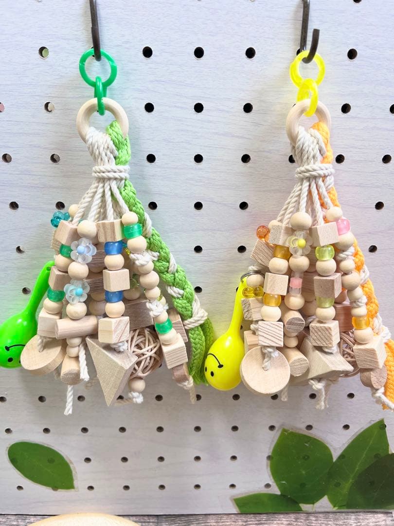 インコおもちゃ 鳥おもちゃ 木のじゃらじゃらマラカスマンチボール