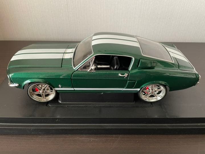 【日本未発売、絶版】ワイルドスピード ミニカー フォードマスタング 1/18