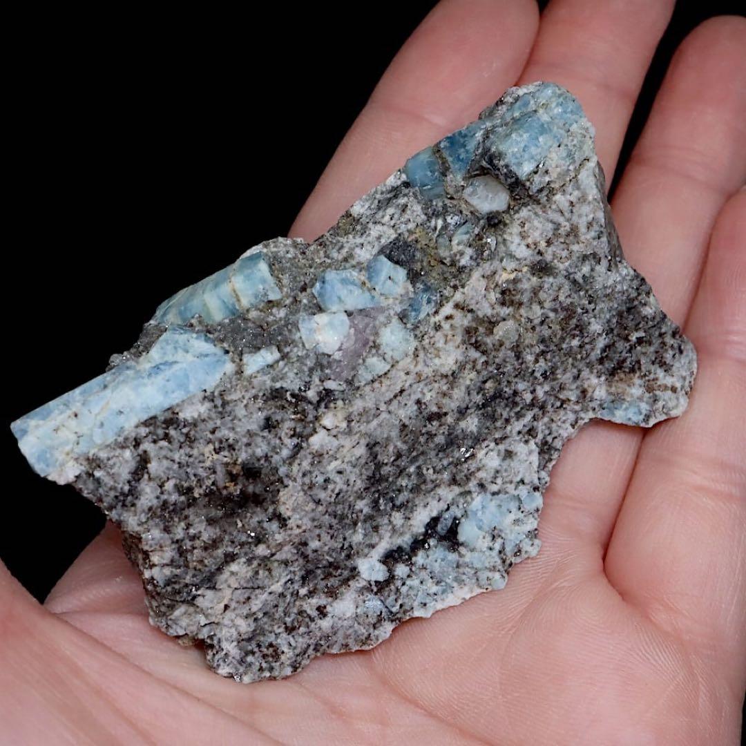 自主採掘！アクアマリン カリフォルニア179.6g AQ331 鉱物原石天然石