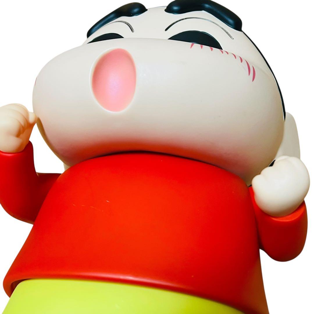 クレヨンしんちゃん 特大フィギュア