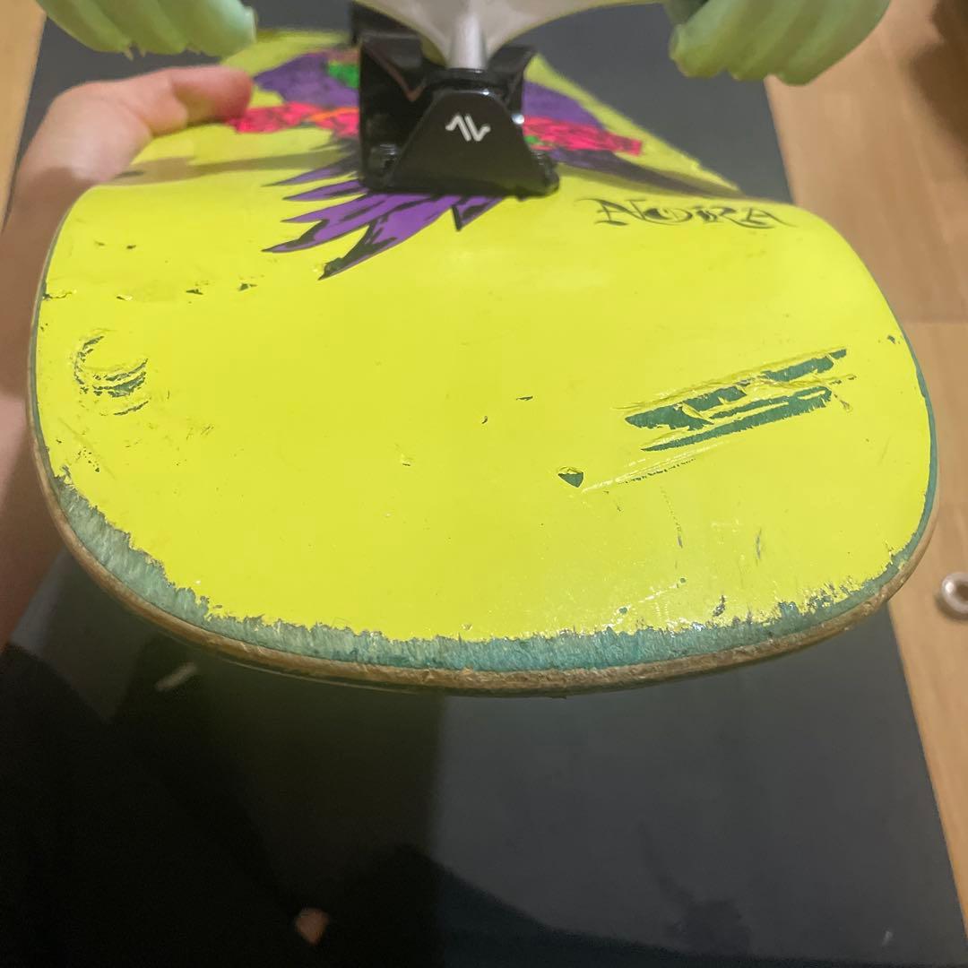 クルーザー　スケートボード　8.25 シャークウィール