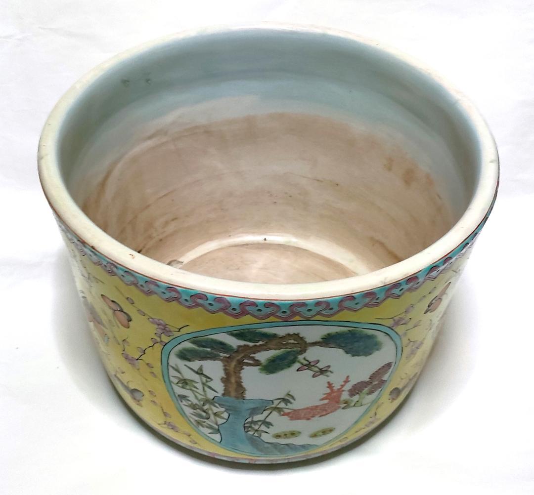 火鉢 黄色地に蝶々 松竹梅に鹿 Ad-210