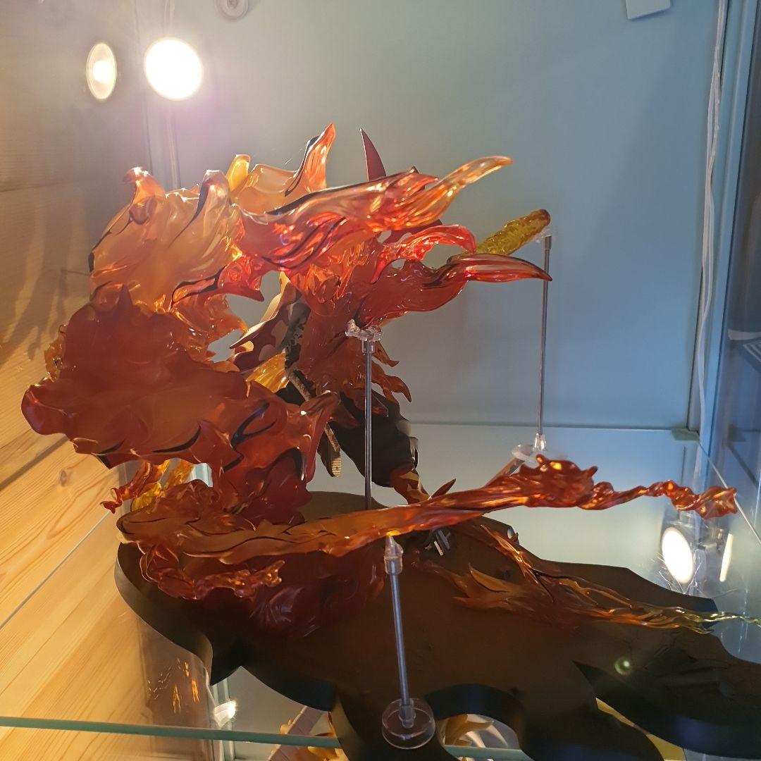 鬼滅の刃　煉獄杏寿郎　炎の呼吸　伍ノ型　炎虎　フィギュア　箱付き