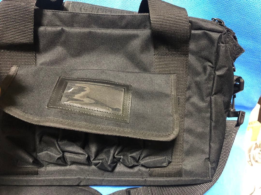 GLOCK レンジバッグ 黒　4丁用　マガジン入あり