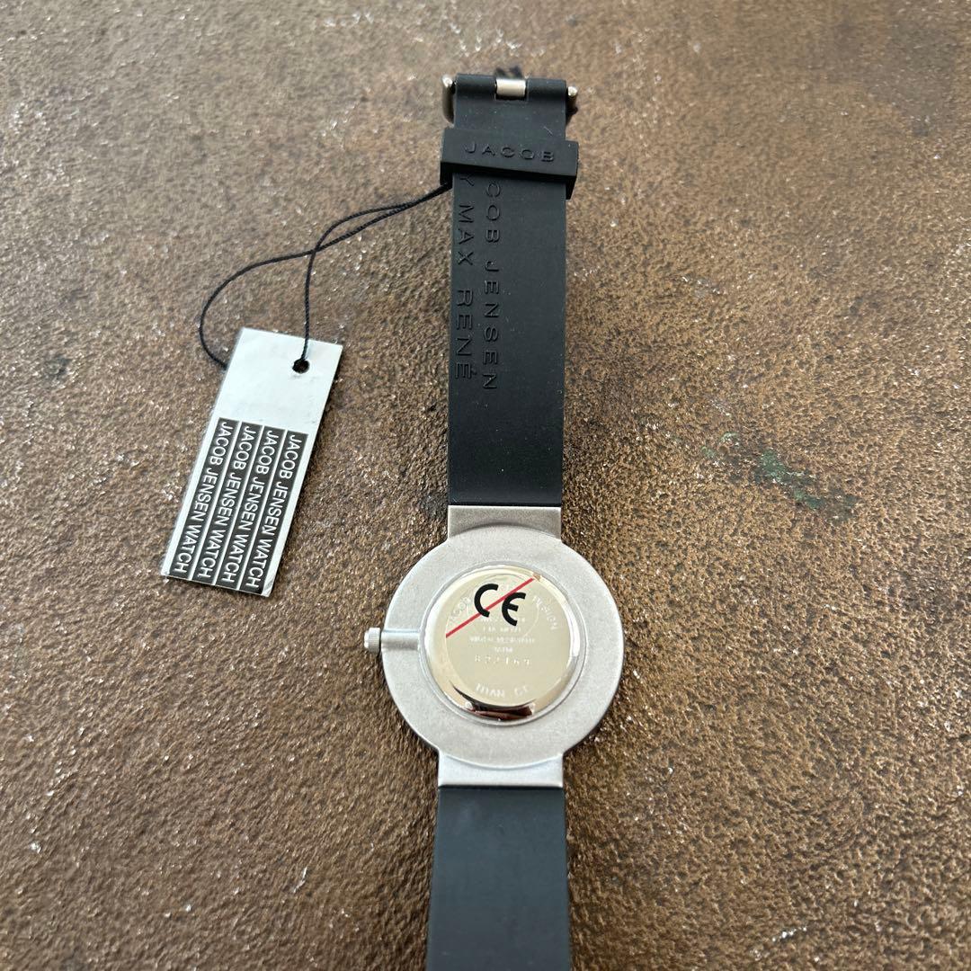 【新品未使用】JACOB  腕時計　ラバー　ブラック
