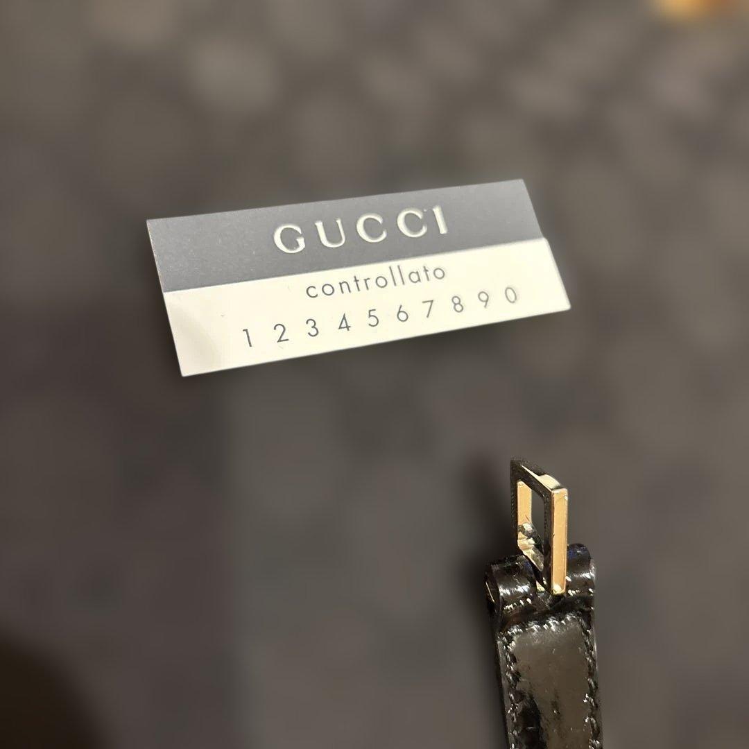 GUCCI グッチ　ショルダーバッグ　エナメル