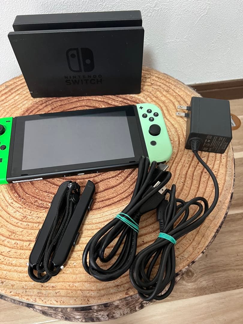 Nintendo Switch ニンテンドースイッチ本体　GRN/MGRN箱無し