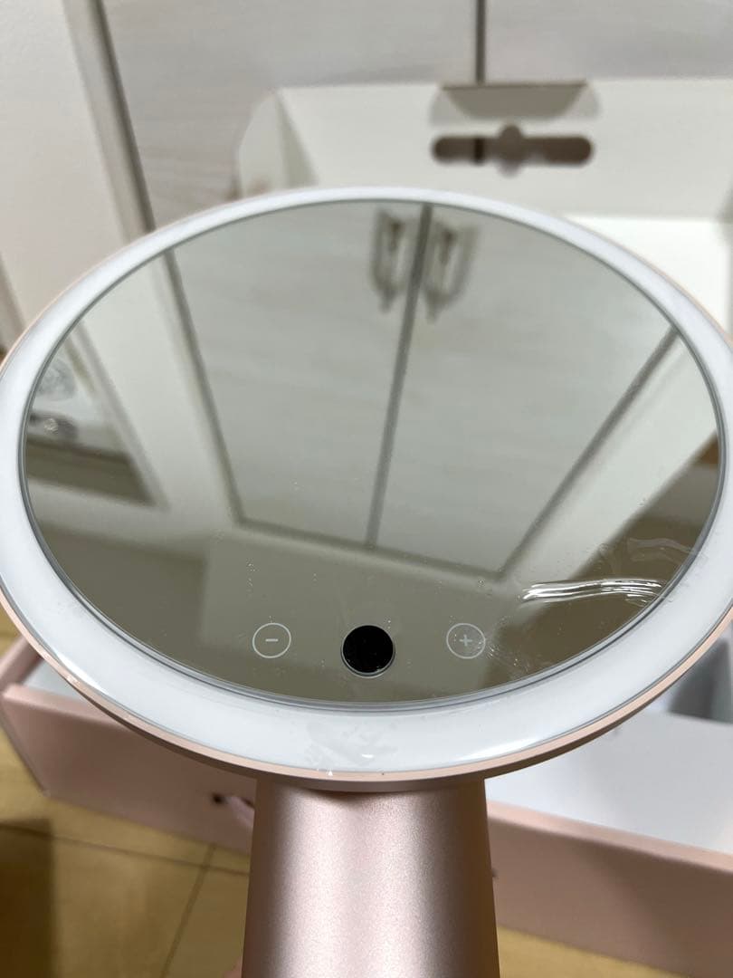 【未使用】AMIRO 女優ミラー 8インチ 10倍拡大鏡付き LEDミラー