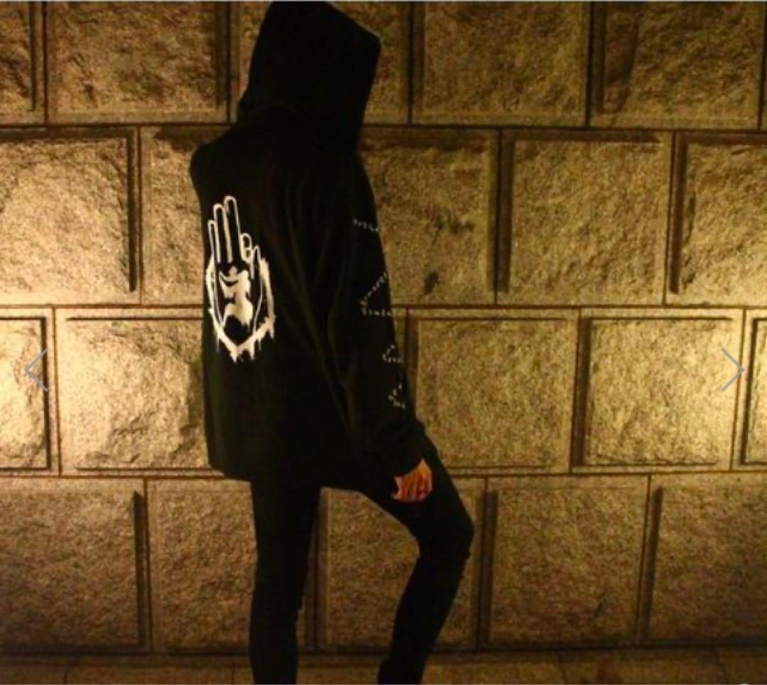 真天地開闢集団ジグザグ旧定番パーカー救いの手