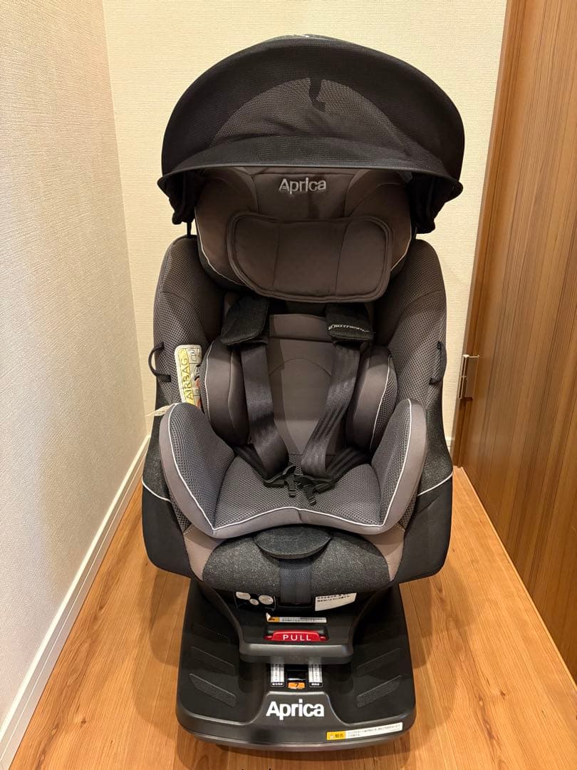 アプリカ　クルリラ　プレミアム　ISOFIX 回転式
