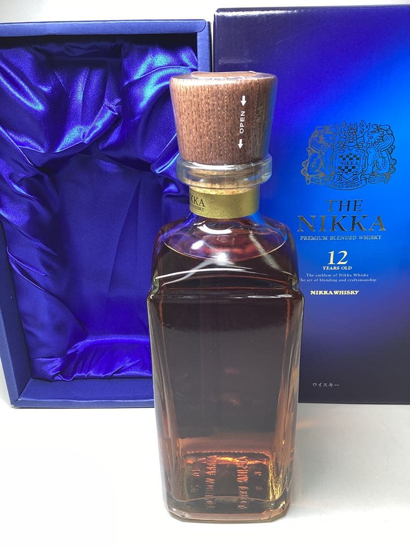 ハ 様 NIKKA 12年 プレミアムブレンドウイスキ 700ml 43 ウイスキー