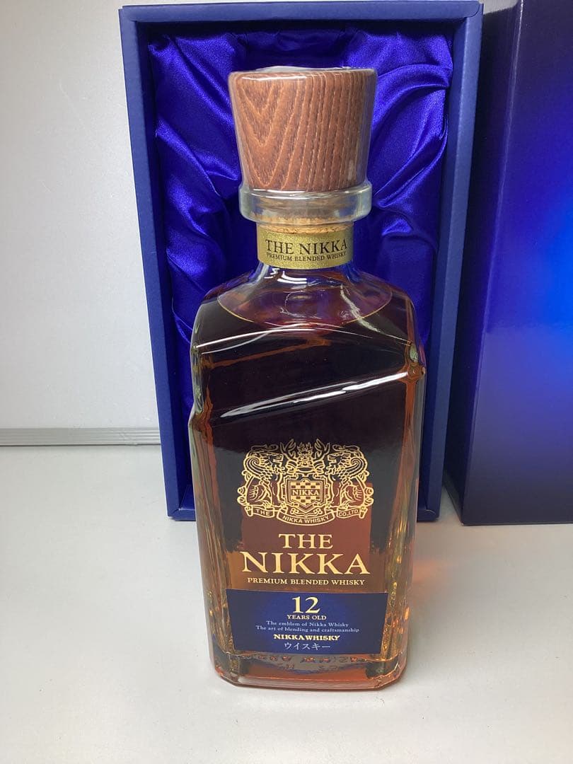 ハ*ー様 NIKKA 12年 プレミアムブレンドウイスキー　700ml 43% Buy The Nikka 12 Year Old Premium Japanese Blended Whisky 70cl