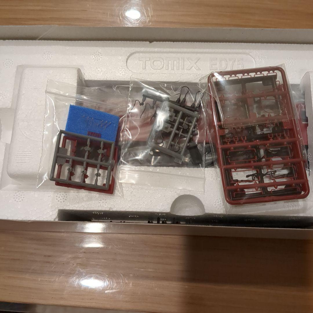 TOMIX HO-165 JR ED75 700形電気機関車（後期型・サッシ窓）