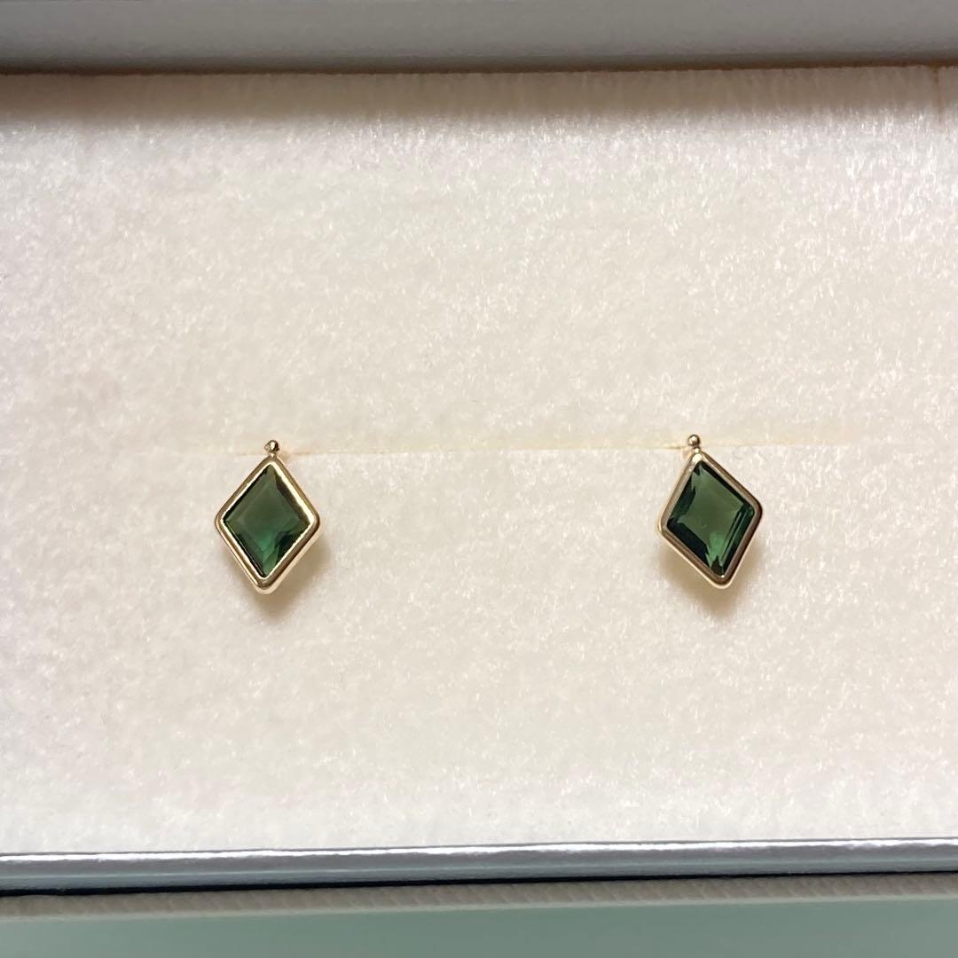 K10YG グリーンクォーツ スクエアピアス｜コンアフェット 未使用 con