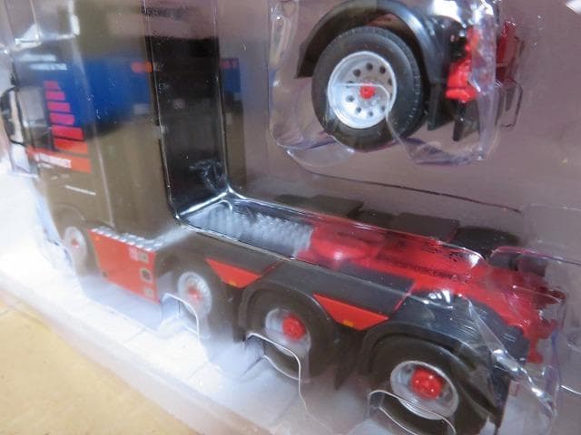 ミニカー WSI 1/50 Mammoet VOLVO FH4 GL 8x4 + 1ac