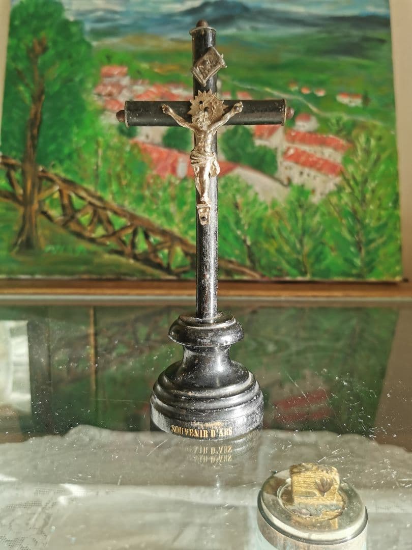 アンティーク フランス 黒木の筒十字架と銀色のイエスキリスト アルス