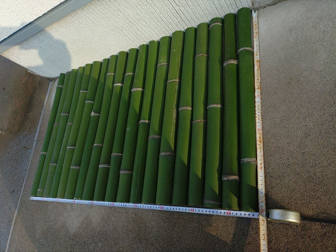 【ri-u-mi 二ライカナイさま専用】60㌢半割竹（青竹）