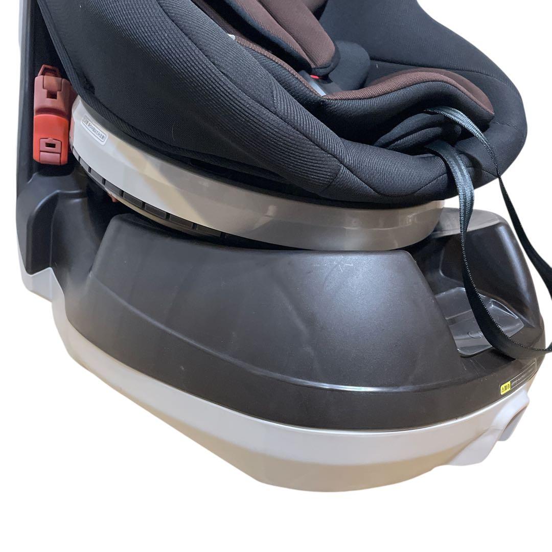 コンビ　ネセルターンリミテッド　ブラウン　新生児　combi チャイルドシート