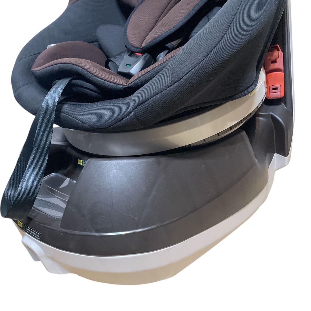 コンビ　ネセルターンリミテッド　ブラウン　新生児　combi チャイルドシート