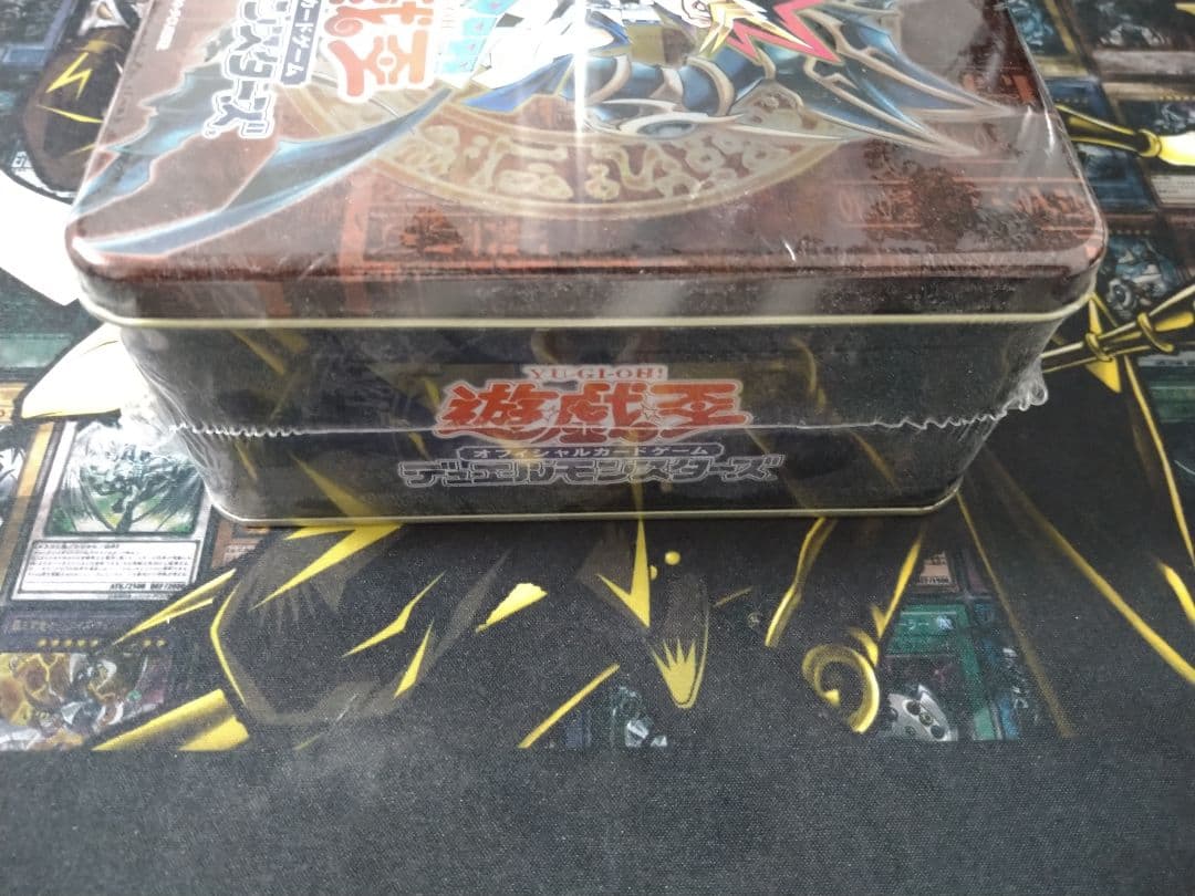 遊戯王 COLLECTORS TIN 2003　未開封　レリーフ