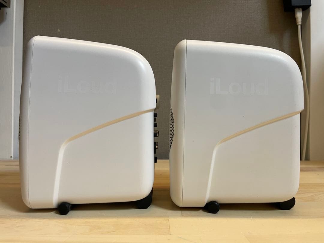 配信機器・PA機器・レコーディング機器 i Loud Micro Montor White Edition