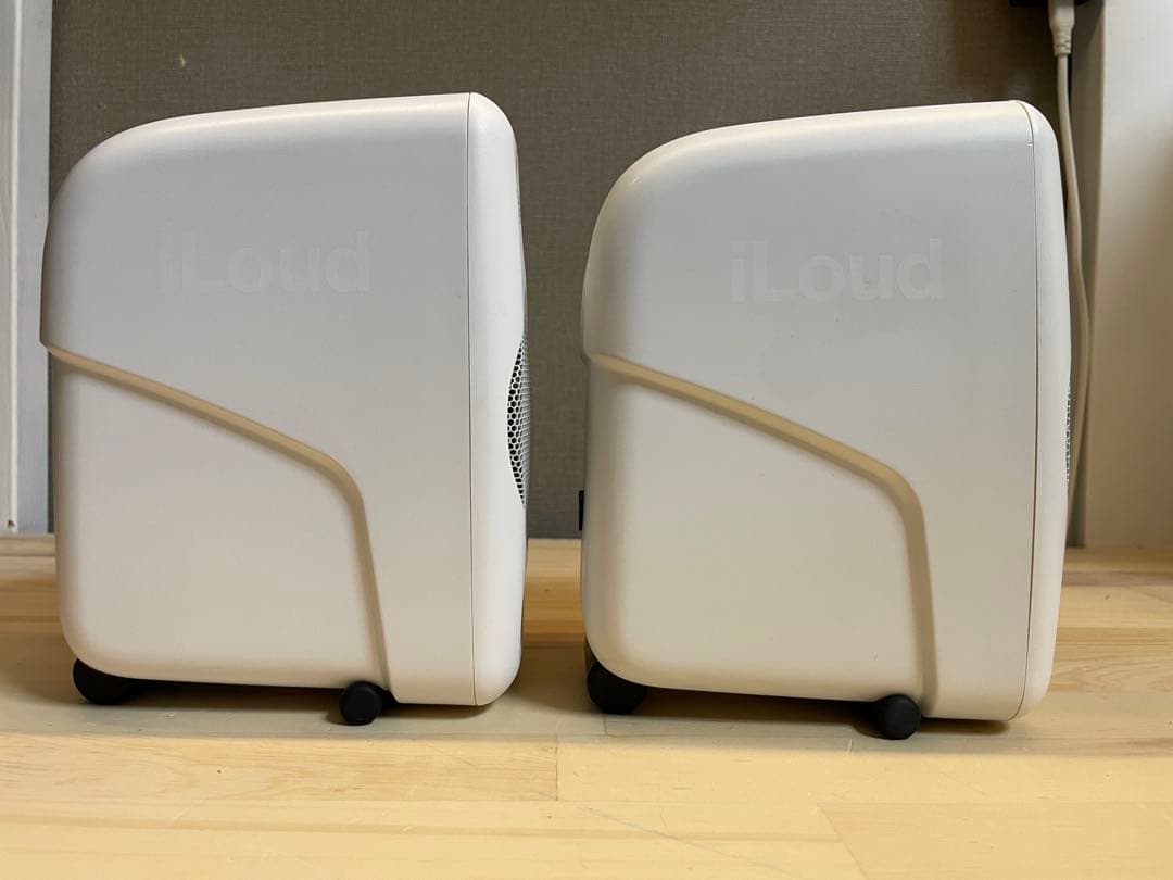 配信機器・PA機器・レコーディング機器 i Loud Micro Montor White Edition